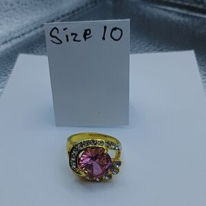 Elegant Gold and Pink Crystal Ring